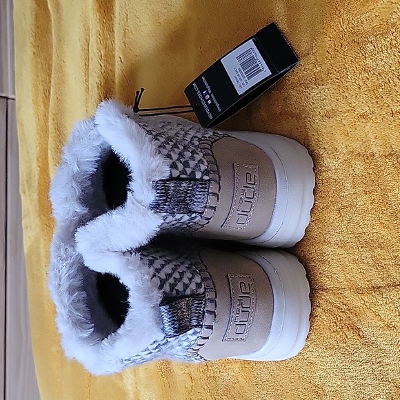 Hey Dude Denny women size 9 - Picture 4 of 6